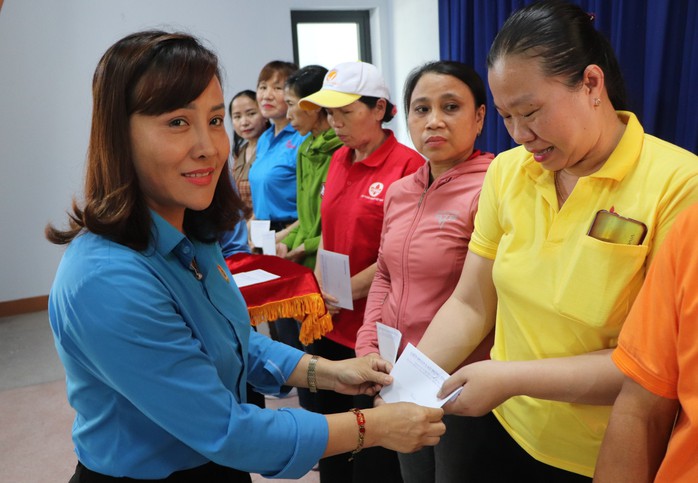 Đoàn viên, lao động Duy Xuyên tươi cười hiến máu cứu người- Ảnh 5.