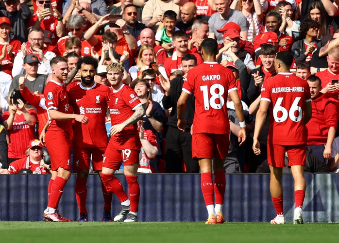 Bùng nổ tiệc bàn thắng, Liverpool vùi dập Tottenham- Ảnh 3. Bùng nổ tiệc bàn thắng, Liverpool vùi dập Tottenham- Ảnh 3.