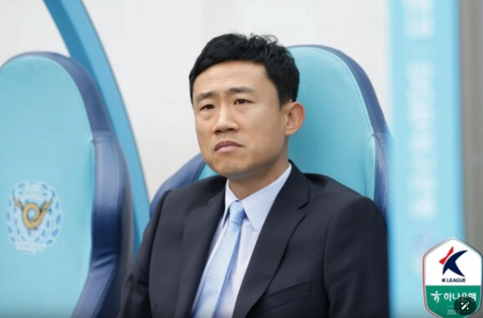 Lộ diện dàn trợ lý của HLV Kim Sang-sik- Ảnh 2. Lộ diện dàn trợ lý của HLV Kim Sang-sik- Ảnh 2.