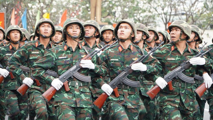 Lý do quân đội, công an không bị cắt phụ cấp thâm niên như công chức- Ảnh 2. Lý do quân đội, công an không bị cắt phụ cấp thâm niên như công chức- Ảnh 2.