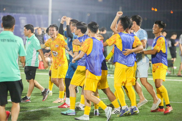 Cựu sao HAGL tỏa sáng tại Mansion Sports Cup 2024- Ảnh 2. Cựu sao HAGL tỏa sáng tại Mansion Sports Cup 2024- Ảnh 2.