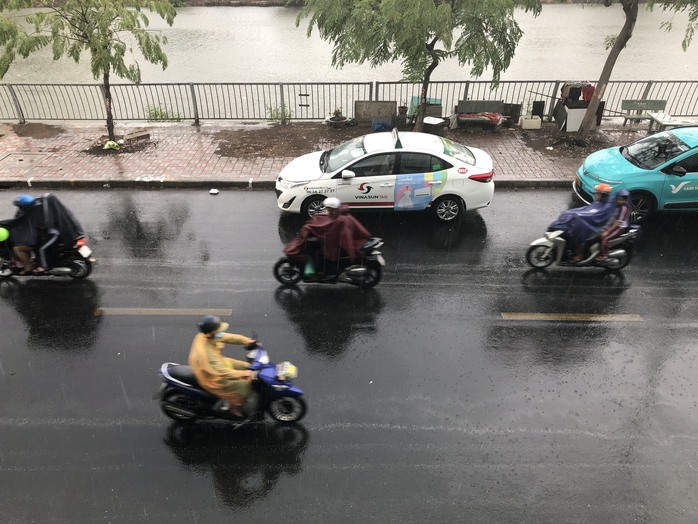 Chiều 7-5, TP HCM tiếp tục có mưa lớn trên diện rộng- Ảnh 1. Chiều 7-5, TP HCM tiếp tục có mưa lớn trên diện rộng- Ảnh 1.