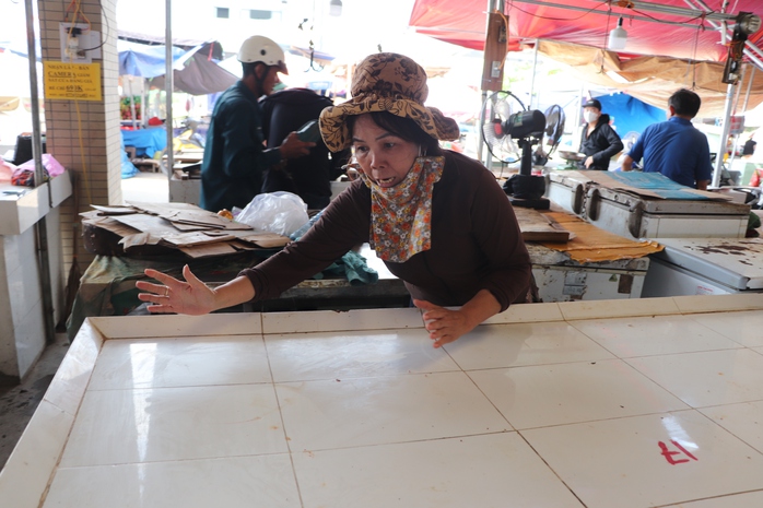 Tiểu thương chưa hài lòng chợ mới, Chủ tịch huyện Quế Sơn nói gì?- Ảnh 5. Tiểu thương chưa hài lòng chợ mới, Chủ tịch huyện Quế Sơn nói gì?- Ảnh 5.