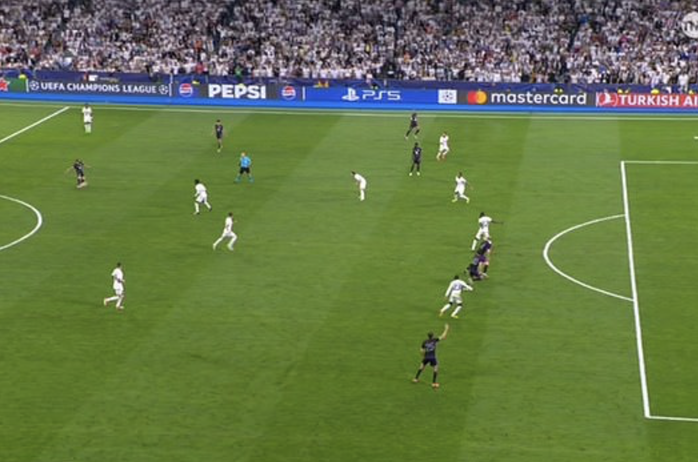 Real Madrid loại Bayern vào chung kết Champions League, trọng tài xin lỗi- Ảnh 2. Real Madrid loại Bayern vào chung kết Champions League, trọng tài xin lỗi- Ảnh 2.