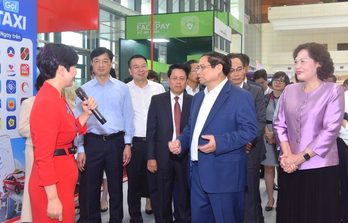Thủ tướng dự sự kiện Ngày Chuyển đổi số ngành ngân hàng- Ảnh 1. Thủ tướng dự sự kiện Ngày Chuyển đổi số ngành ngân hàng- Ảnh 1.
