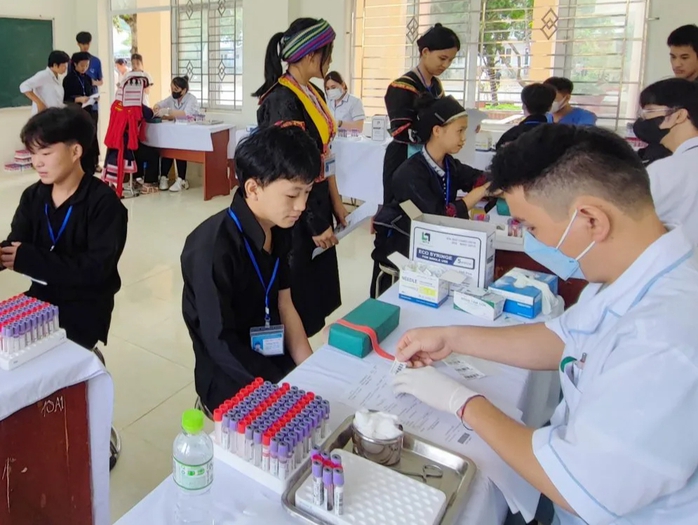 Mỗi năm, hơn 8.000 trẻ em nước ta bị bệnh di truyền phổ biến nhất thế giới- Ảnh 2.