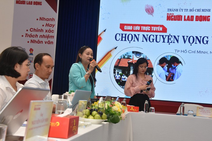 Giao lưu trực tuyến "Chọn nguyện vọng vào lớp 10"- Ảnh 4. Giao lưu trực tuyến "Chọn nguyện vọng vào lớp 10"- Ảnh 4.