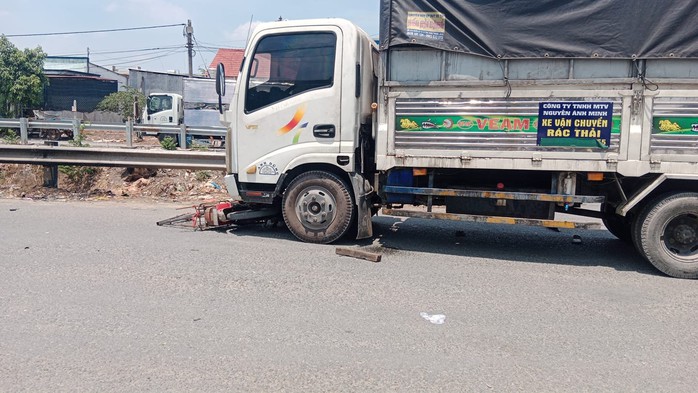 TP HCM: Một đàn ông tử vong sau tai nạn giao thông- Ảnh 1. TP HCM: Một đàn ông tử vong sau tai nạn giao thông- Ảnh 1.