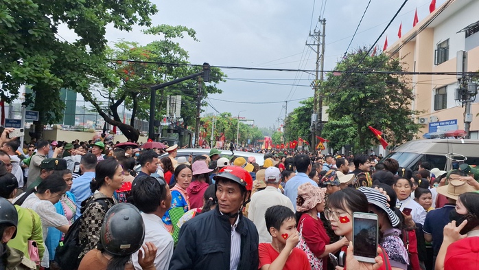 Điện Biên đón trên 1 triệu lượt khách du lịch- Ảnh 1. Điện Biên đón trên 1 triệu lượt khách du lịch- Ảnh 1.