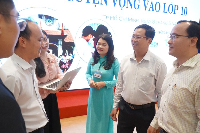 Tuyển sinh lớp 10: Không gây sức ép cho con khi chọn trường- Ảnh 1. Tuyển sinh lớp 10: Không gây sức ép cho con khi chọn trường- Ảnh 1.