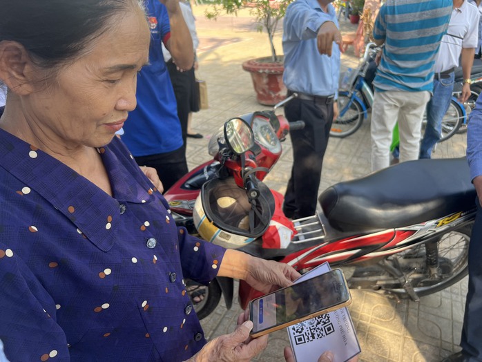 Một phường ở Bình Dương phát mã QR cho dân để nhắc nhở chó thả rông, thu gom rác- Ảnh 3.