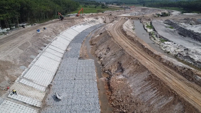 Thấp thỏm nỗi lo ngập nước- Ảnh 3. Thấp thỏm nỗi lo ngập nước- Ảnh 3.