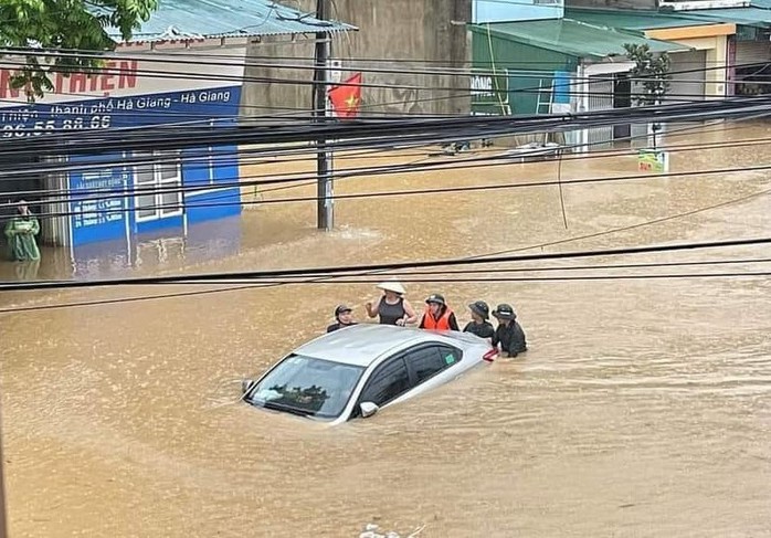 Mưa lớn, nhiều địa phương tại Hà Giang chìm trong biển nước- Ảnh 2. Mưa lớn, nhiều địa phương tại Hà Giang chìm trong biển nước- Ảnh 2.