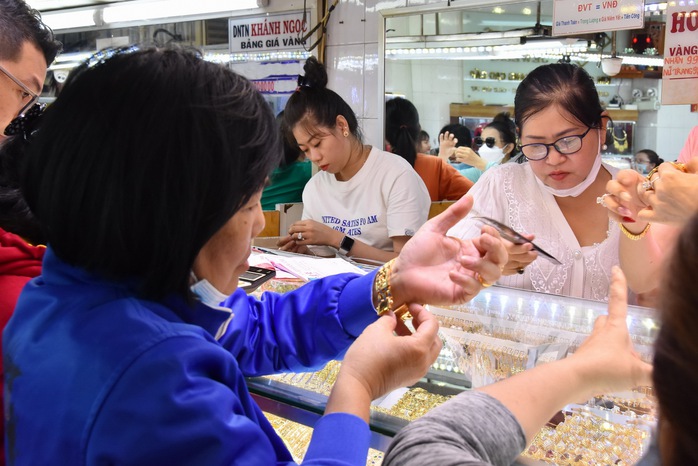 Giá vàng hôm nay, 11-6: Tăng trở lại- Ảnh 1. Giá vàng hôm nay, 11-6: Tăng trở lại- Ảnh 1.