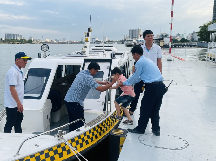 Nghiên cứu mở tuyến tàu cao tốc từ TP HCM đến sân bay Long Thành- Ảnh 2. Nghiên cứu mở tuyến tàu cao tốc từ TP HCM đến sân bay Long Thành- Ảnh 2.