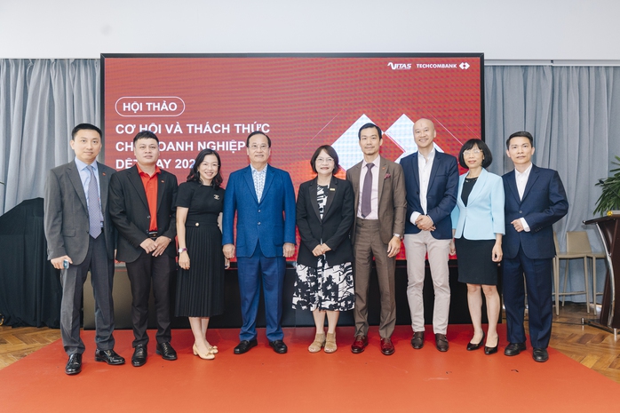 Techcombank đồng hành cùng các doanh nghiệp dệt may với giải pháp về vốn, quản trị tối ưu nguồn vốn Techcombank đồng hành cùng các doanh nghiệp dệt may với giải pháp về vốn, quản trị tối ưu nguồn vốn