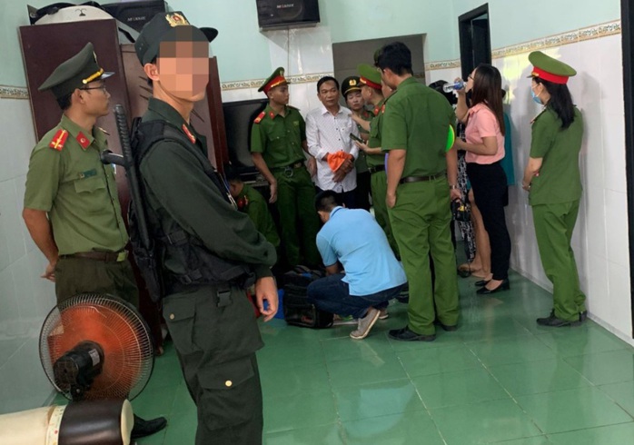Bắt giam Phó chủ tịch xã “giúp sức” cho "cát tặc" lộng hành- Ảnh 1. Bắt giam Phó chủ tịch xã “giúp sức” cho "cát tặc" lộng hành- Ảnh 1.