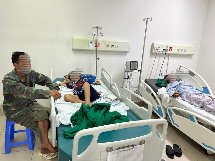 2 bà cháu tử vong, 2 người khác trong gia đình cũng nguy kịch do viêm màng não- Ảnh 1. 2 bà cháu tử vong, 2 người khác trong gia đình cũng nguy kịch do viêm màng não- Ảnh 1.