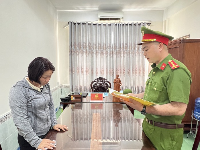Chiêu lừa của nữ "cò đất" ở Quảng Ngãi- Ảnh 1. Chiêu lừa của nữ "cò đất" ở Quảng Ngãi- Ảnh 1.