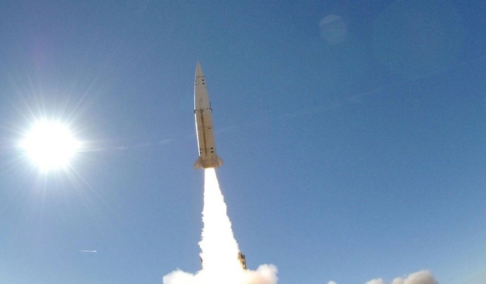 Tên lửa ATACMS. Ảnh: Lockheed Martin Tên lửa ATACMS. Ảnh: Lockheed Martin