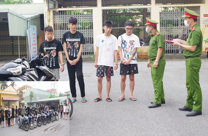 Khởi tố 21 thanh, thiếu niên ở 2 tỉnh mang dao kiếm diễu phố- Ảnh 1. Khởi tố 21 thanh, thiếu niên ở 2 tỉnh mang dao kiếm diễu phố- Ảnh 1.