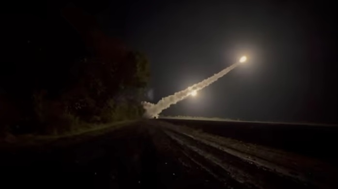 Ukraine tuyên bố phá hủy 2 radar của hệ thống phòng không S-300 và S-400 của Nga trên bán đảo Crimea. Ảnh: Ukrainska Pravda Ukraine tuyên bố phá hủy 2 radar của hệ thống phòng không S-300 và S-400 của Nga trên bán đảo Crimea. Ảnh: Ukrainska Pravda