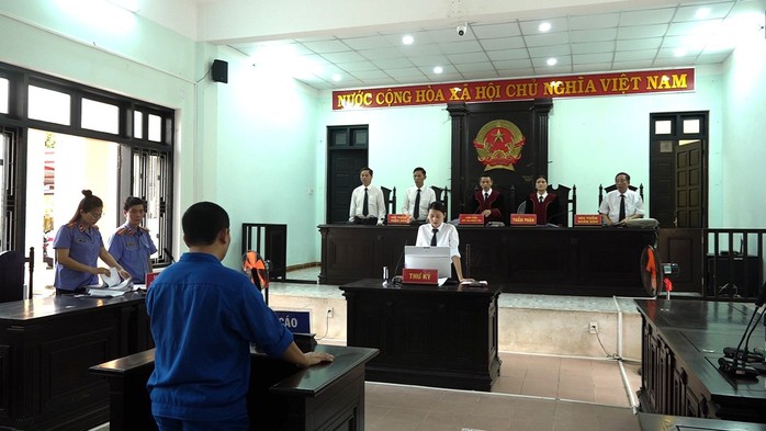 Bị cáo L.P.N tại phiên tòa xét xử Bị cáo L.P.N tại phiên tòa xét xử