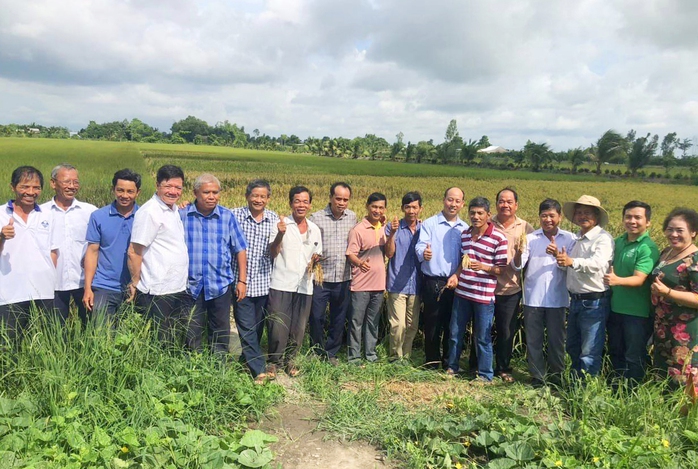 Cuộc thi viết “LÒNG TỐT QUANH TA”: Miệt mài tìm giống mới, giúp nhau thoát nghèo- Ảnh 3. Cuộc thi viết “LÒNG TỐT QUANH TA”: Miệt mài tìm giống mới, giúp nhau thoát nghèo- Ảnh 3.
