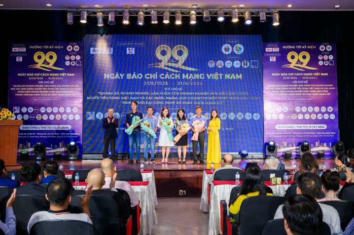 Doanh nghiệp không vững pháp lý dễ bị "cấm xuất cảnh" vì nợ thuế- Ảnh 2. Doanh nghiệp không vững pháp lý dễ bị "cấm xuất cảnh" vì nợ thuế- Ảnh 2.