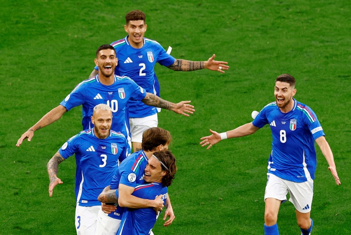 Euro 2024: Ý ngược dòng thắng Albania sau bàn thua nhanh nhất lịch sử- Ảnh 4.
