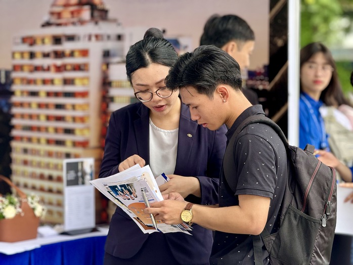 3.000 vị trí việc làm cho sinh viên, người lao động- Ảnh 2. 3.000 vị trí việc làm cho sinh viên, người lao động- Ảnh 2.