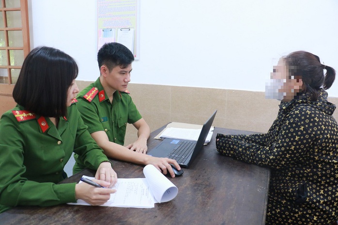 Một nữ giám đốc bị khởi tố- Ảnh 1. Một nữ giám đốc bị khởi tố- Ảnh 1.
