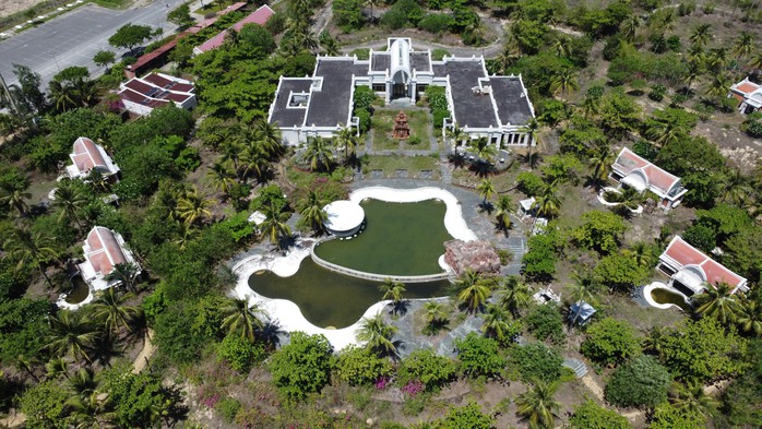Resort triệu đô bỏ hoang ven biển Đà Nẵng- Ảnh 2. Resort triệu đô bỏ hoang ven biển Đà Nẵng- Ảnh 2.