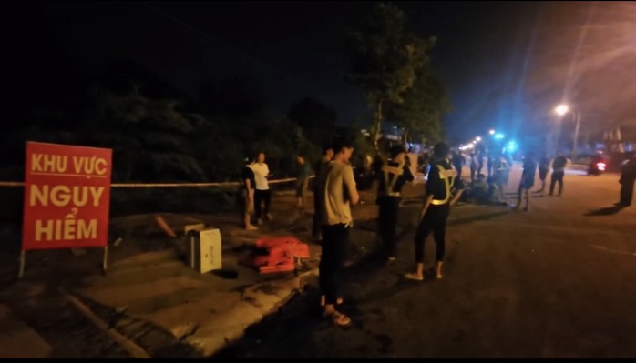 Đã tìm thấy người phụ nữ bị nước cuốn trôi - Ảnh 2. Đã tìm thấy người phụ nữ bị nước cuốn trôi - Ảnh 2.