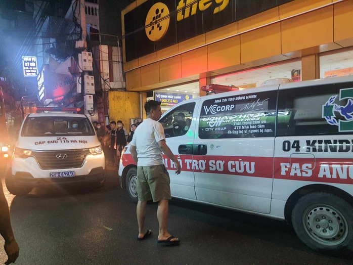 4 người tử vong trong vụ cháy nhà 6 tầng ở Hà Nội- Ảnh 3. 4 người tử vong trong vụ cháy nhà 6 tầng ở Hà Nội- Ảnh 3.