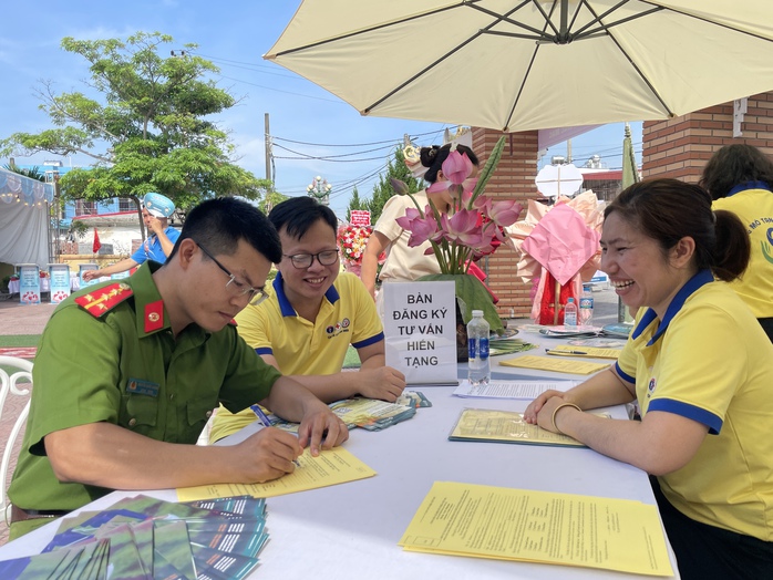 Địa phương đầu tiên hưởng ứng lời kêu gọi của Thủ tướng về hiến mô tạng- Ảnh 1. Địa phương đầu tiên hưởng ứng lời kêu gọi của Thủ tướng về hiến mô tạng- Ảnh 1.