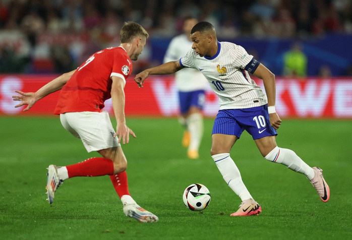 Euro 2024: Mbappe giúp Pháp thắng trận ra quân- Ảnh 1. Euro 2024: Mbappe giúp Pháp thắng trận ra quân- Ảnh 1.