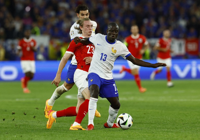 Euro 2024: Mbappe giúp Pháp thắng trận ra quân- Ảnh 4. Euro 2024: Mbappe giúp Pháp thắng trận ra quân- Ảnh 4.