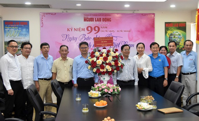 Báo Người Lao Động cung cấp nhiều chất liệu cho sự lãnh đạo của Thành ủy TP HCM- Ảnh 1. Báo Người Lao Động cung cấp nhiều chất liệu cho sự lãnh đạo của Thành ủy TP HCM- Ảnh 1.