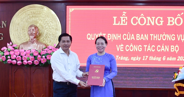 Phó Chủ tịch UBND tỉnh Sóc Trăng nhận nhiệm vụ mới- Ảnh 1. Phó Chủ tịch tỷ lệ kèo góc nhà cái tỉnh Sóc Trăng nhận nhiệm vụ mới- Ảnh 1.