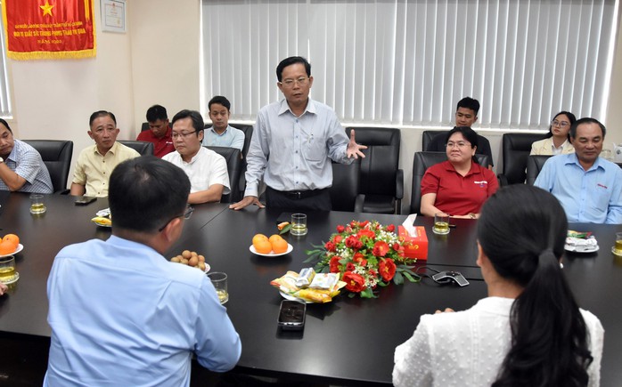 Báo Người Lao Động cung cấp nhiều chất liệu cho sự lãnh đạo của Thành ủy TP HCM- Ảnh 2. Báo Người Lao Động cung cấp nhiều chất liệu cho sự lãnh đạo của Thành ủy TP HCM- Ảnh 2.