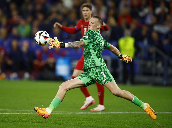 Euro 2024: Soi vận may tuyển Anh ở loạt sút luân lưu 11 m- Ảnh 1. Euro 2024: Soi vận may tuyển Anh ở loạt sút luân lưu 11 m- Ảnh 1.