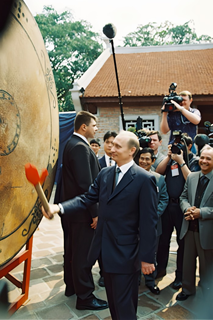 Những chuyến thăm của Tổng thống Putin tới Việt Nam- Ảnh 4. Những chuyến thăm của Tổng thống Putin tới Việt Nam- Ảnh 4.