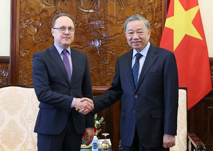 Chủ tịch nước Tô Lâm: Chuyến thăm của Tổng thống Putin là dấu mốc quan trọng trong quan hệ Việt Nam-Nga- Ảnh 1. Chủ tịch nước Tô Lâm: Chuyến thăm của Tổng thống Putin là dấu mốc quan trọng trong quan hệ Việt Nam-Nga- Ảnh 1.
