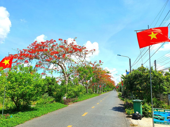 "Tự hào cờ Tổ quốc" – Chương trình đong đầy ý nghĩa- Ảnh 10. "Tự hào cờ Tổ quốc" – Chương trình đong đầy ý nghĩa- Ảnh 10.