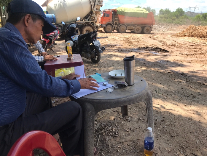 Thanh tra vào cuộc, "lòi" chuyện mỏ đất chưa thuê đất đã khai thác- Ảnh 1. Thanh tra vào cuộc, "lòi" chuyện mỏ đất chưa thuê đất đã khai thác- Ảnh 1.