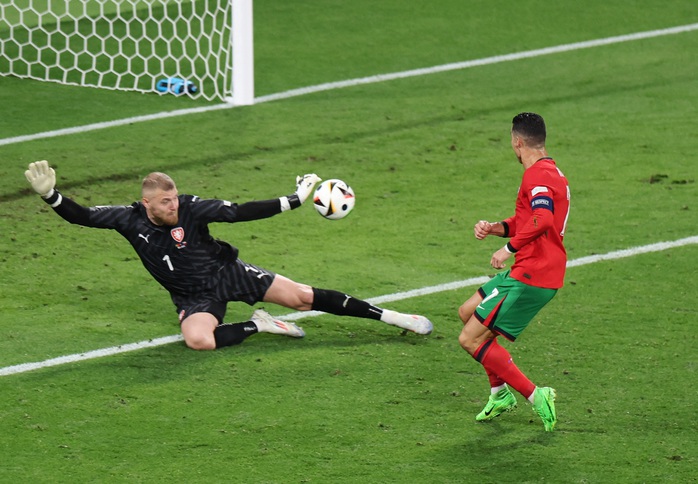 Euro 2024: Siêu dự bị lập công, Bồ Đào Nha giật 3 điểm từ tay CH Czech- Ảnh 2. Euro 2024: Siêu dự bị lập công, Bồ Đào Nha giật 3 điểm từ tay CH Czech- Ảnh 2.