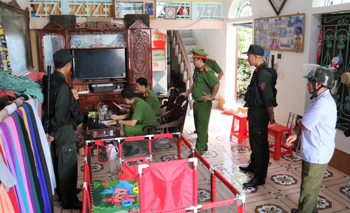 Chủ tịch xã và 1 nguyên trưởng Công an xã bị bắt- Ảnh 2. Chủ tịch xã và 1 nguyên trưởng Công an xã bị bắt- Ảnh 2.