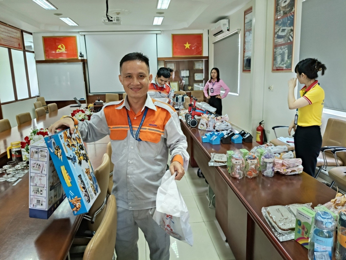 Người lao động được lợi gì từ kinh phí Công đoàn?- Ảnh 1. Người lao động được lợi gì từ kinh phí Công đoàn?- Ảnh 1.