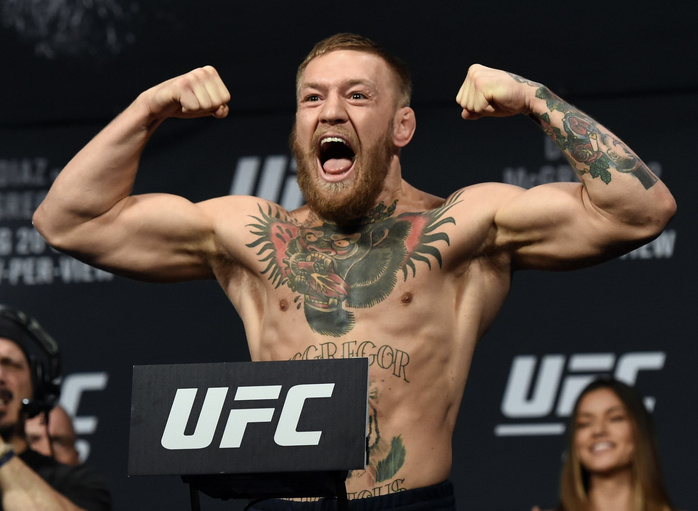 "Gã điên" Conor McGregor đặt "niềm tin lớn" cho Cristiano Ronaldo- Ảnh 6. "Gã điên" Conor McGregor đặt "niềm tin lớn" cho Cristiano Ronaldo- Ảnh 6.